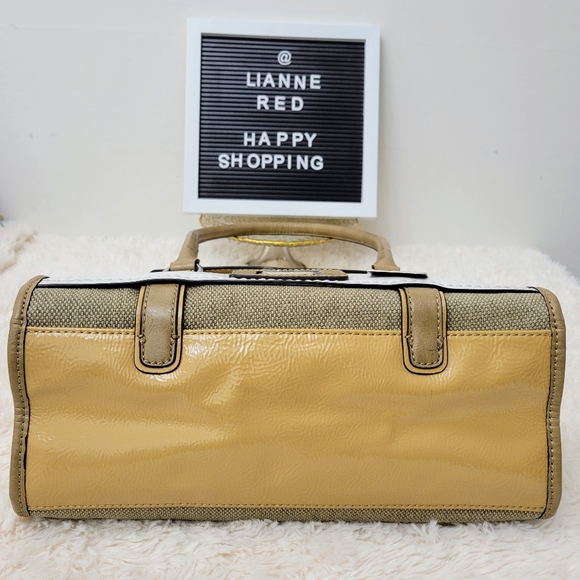 NWOT GUESS Tylera Canvas Bag - Picture 7 of 9